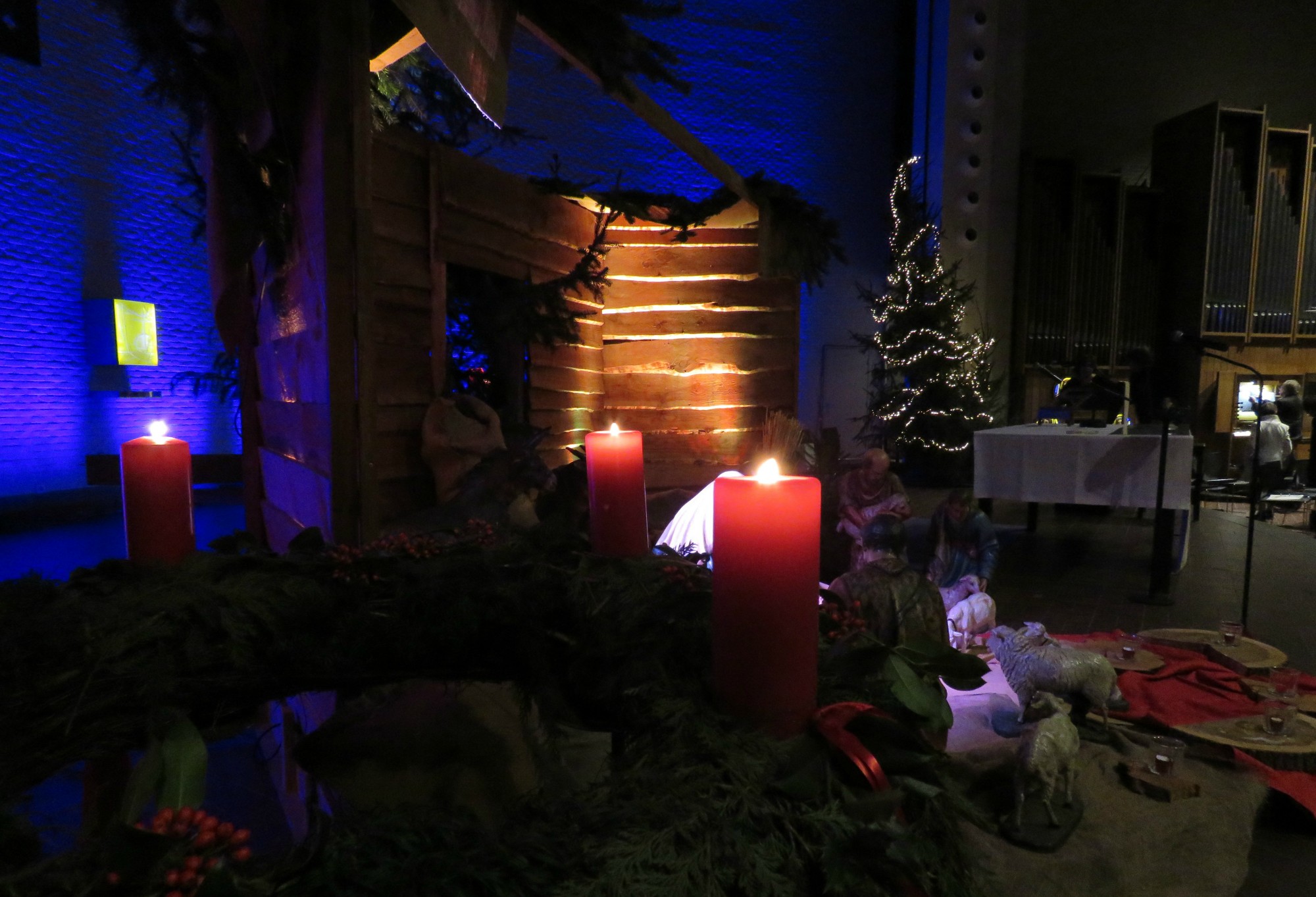 Kerstavond - Zondag 24 december 2023 - 5 gebedsleiders - Sint-Anna-ten-Drieënparochie, Antwerpen Linkeroever